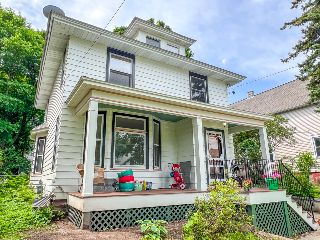 118 East Park Street