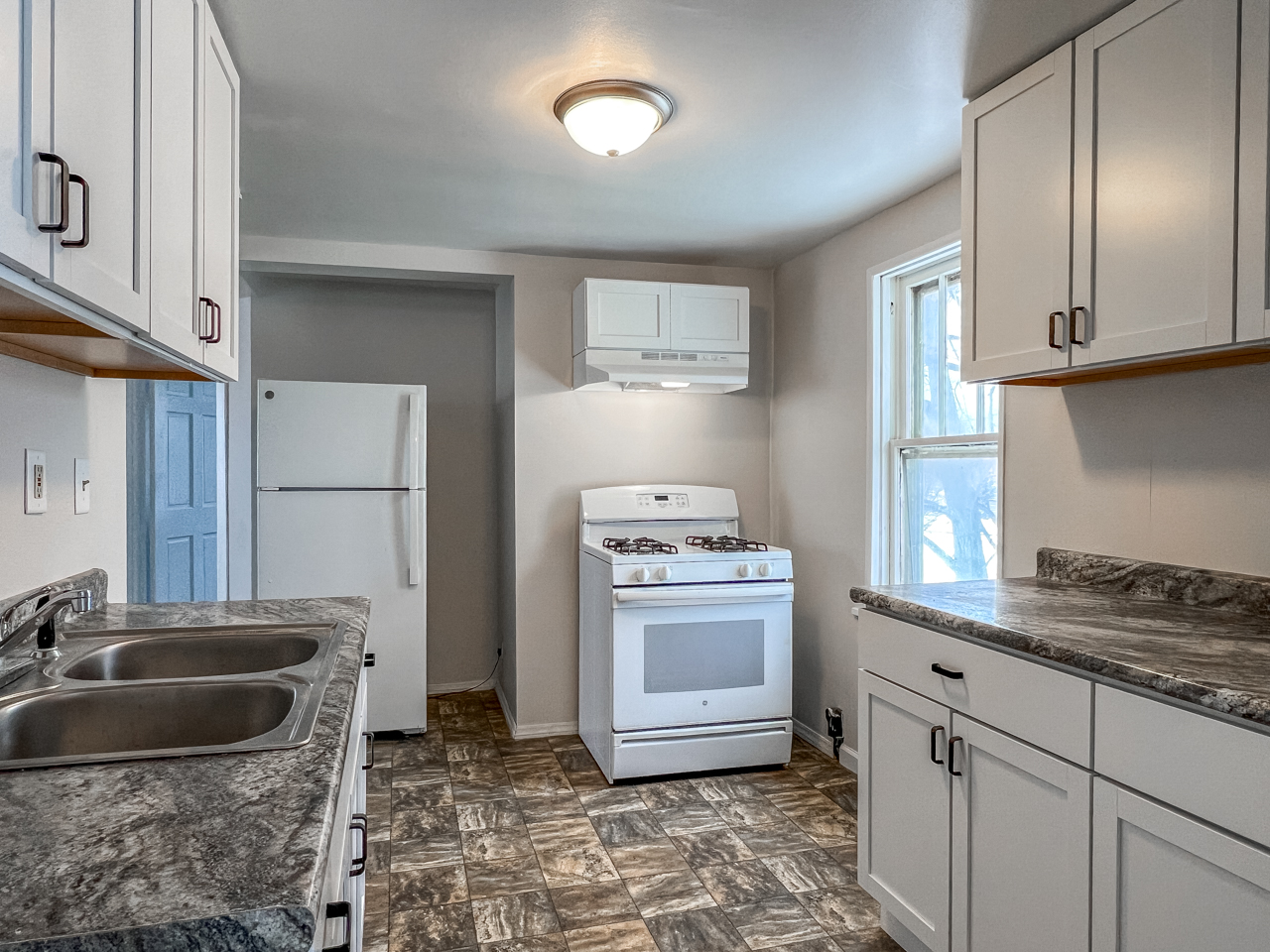 617 West Baraga Avenue #2