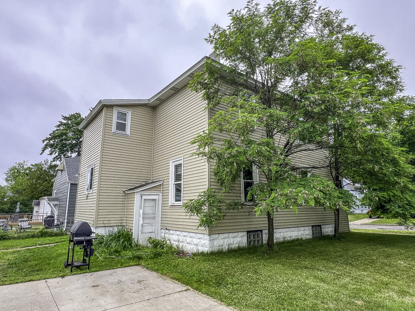 Property thumbnail image