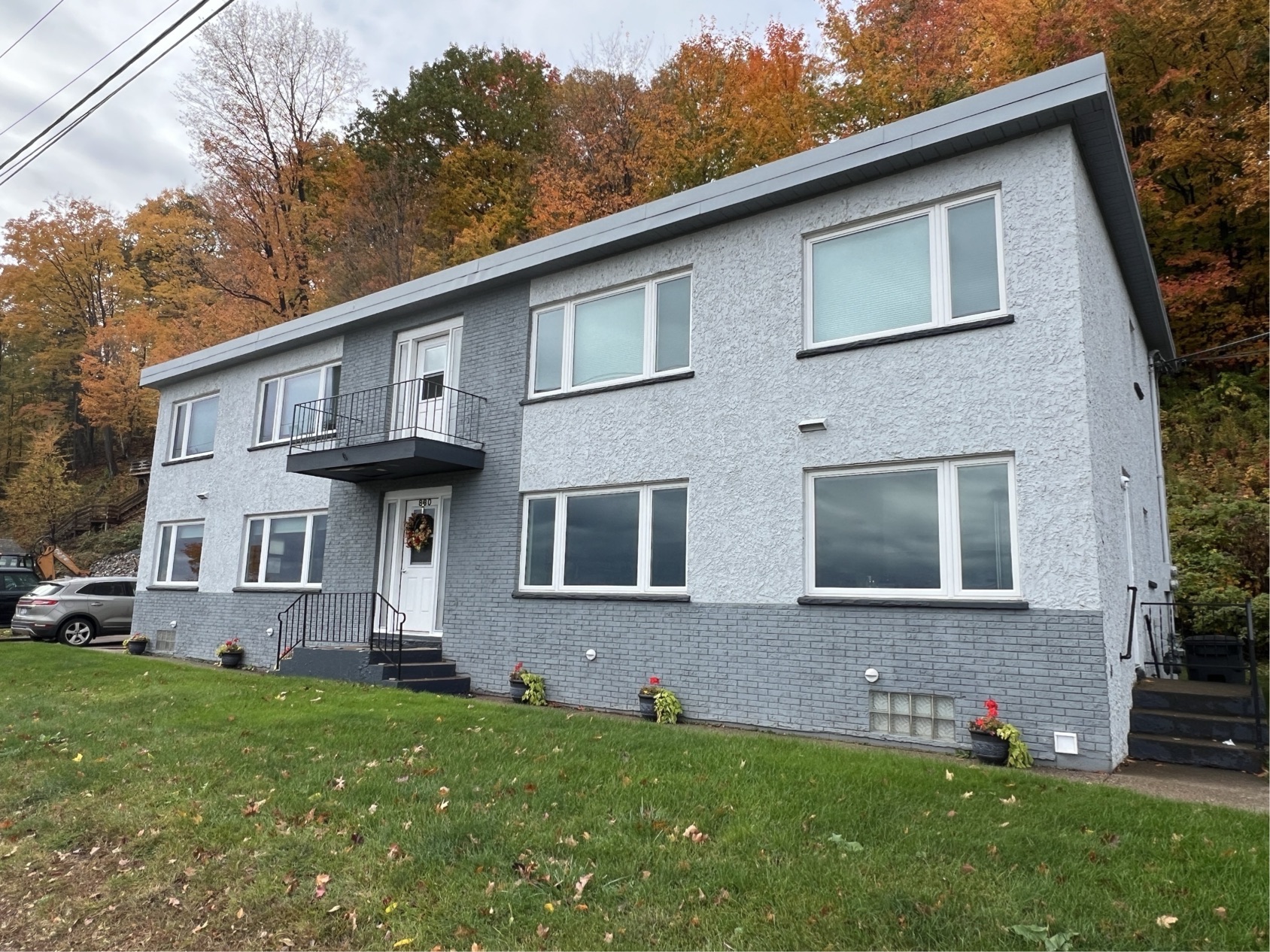 830 South Lake Street - 1