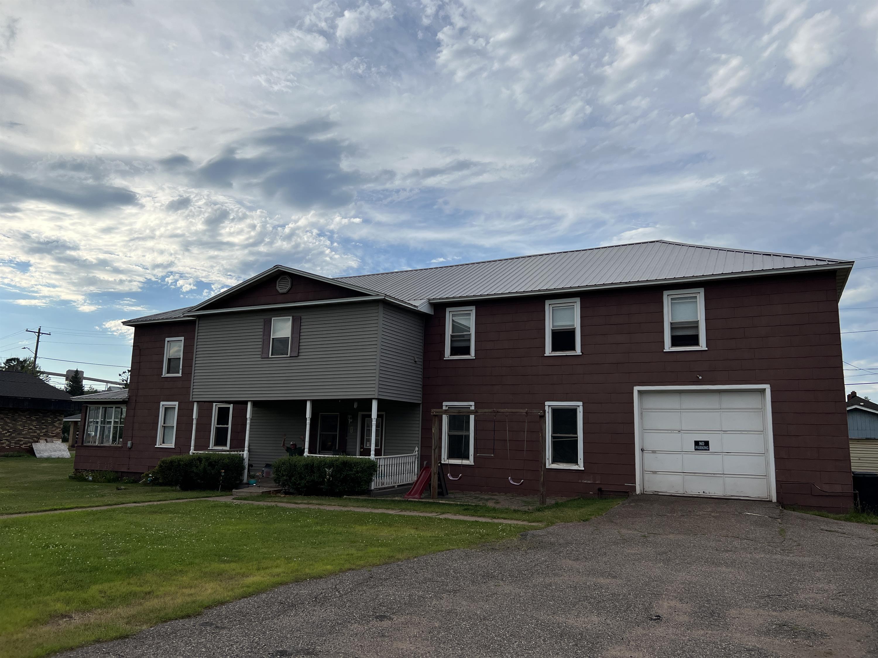 104 Simpson Avenue - 2